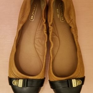 (NWOT) COACH Leather Flats
